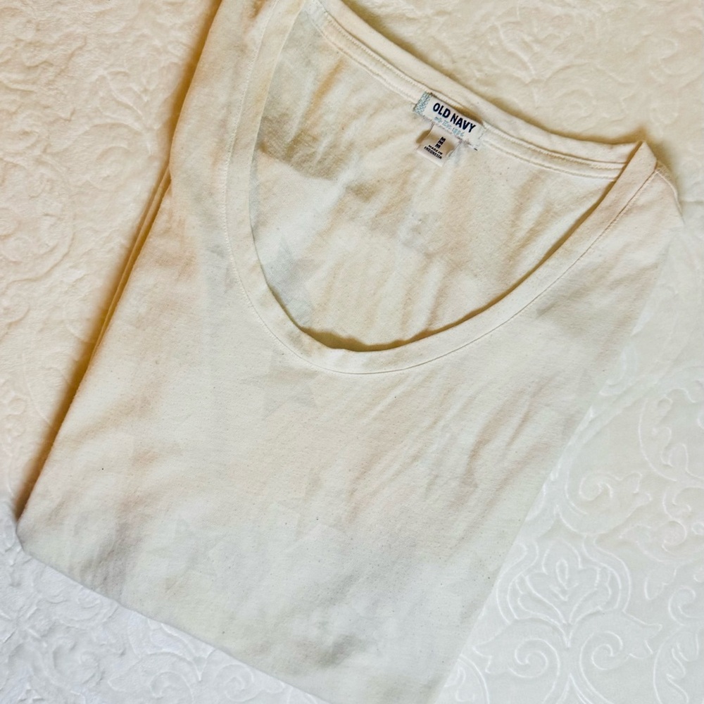 Old Navy Medium Super Soft White Star Tank Top